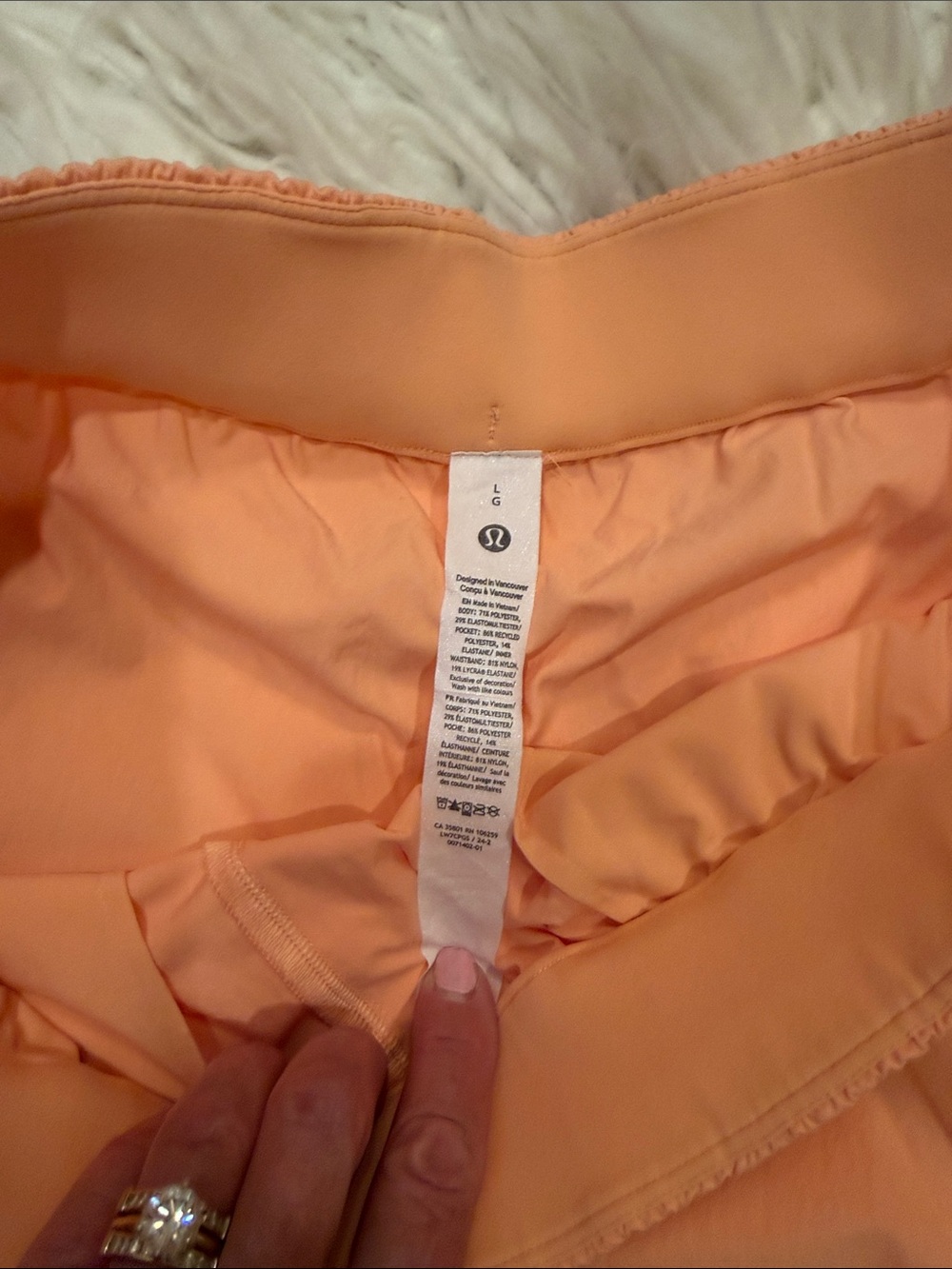 Lululemon Peach Color Short Set - Picture 3 of 6